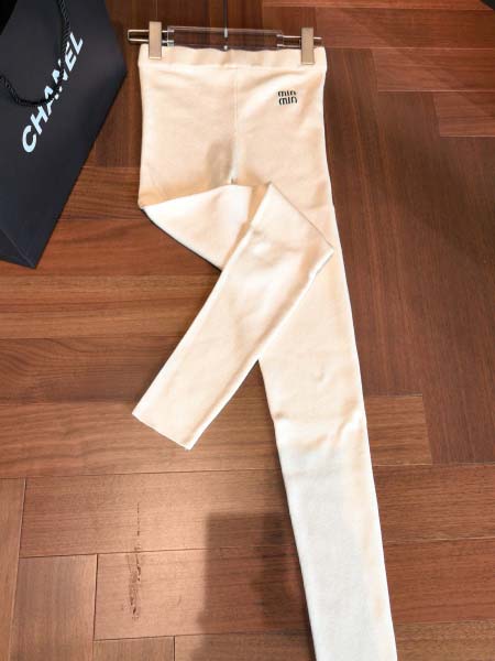 2025年10月13日入荷秋冬新作Miumiuファッション/...