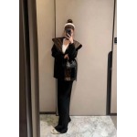 2025年10月14日入荷秋冬新作Fendiファッション/誕生日プレゼント/贈り物 can工場