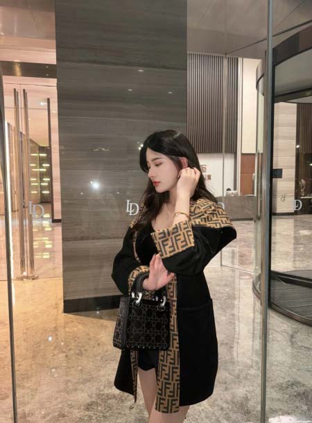 2025年10月14日入荷秋冬新作Fendiファッション/誕...