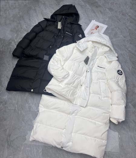 2025年10月14日入荷秋冬新作Balenciagaダウン...