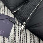 2025年10月14日入荷秋冬新作Pradaダウンジャケットファッション/誕生日プレゼント/贈り物 can工場