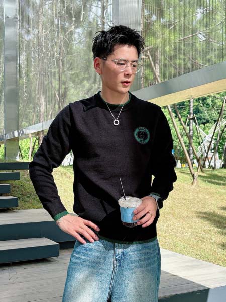 2025年10月15日入荷新作Gucciウール混紡 ニット/...