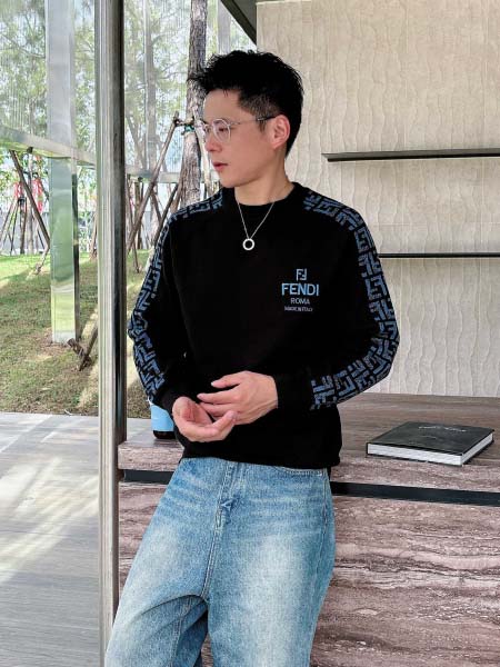 2025年10月15日入荷新作Fendiウール混紡 ニット/...