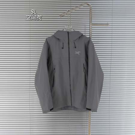 2025年10月20日秋冬入荷新作ARCTERYX ジャケッ...