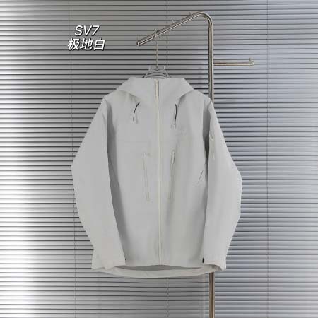 2025年10月20日秋冬入荷新作ARCTERYX ジャケッ...