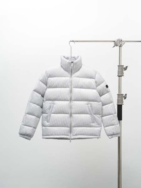 2025年10月20日秋冬入荷新作Diorダウンジャケット高...