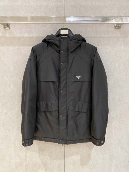 2025年10月21日入荷新作Pradaダウンジャケット 秋...