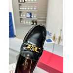 2025年10月22日入荷新作VALENTINO女性用35-42靴人気商品★/誕生日プレゼント/高品質/SL工場