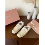 2025年10月22日入荷新作Miumiu女性用35-42靴人気商品★/誕生日プレゼント/高品質/SL工場