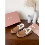 2025年10月22日入荷新作Miumiu女性用35-42靴人気商品★/誕生日プレゼント/高品質/SL工場