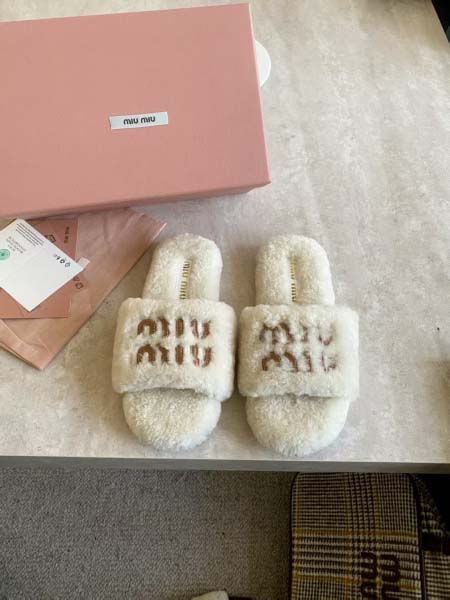 2025年10月22日入荷新作Miumiu女性用35-41靴...