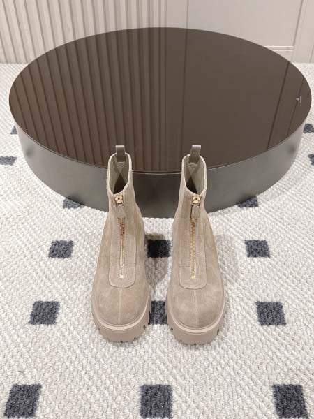 2025年10月22日入荷新作Prada女性用35-41靴人...