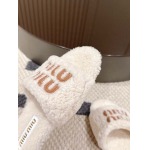 2025年10月22日入荷新作miumiu女性用35-41靴人気商品★/誕生日プレゼント/高品質/SL工場