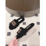 2025年10月22日入荷新作miumiu女性用35-41靴人気商品★/誕生日プレゼント/高品質/SL工場