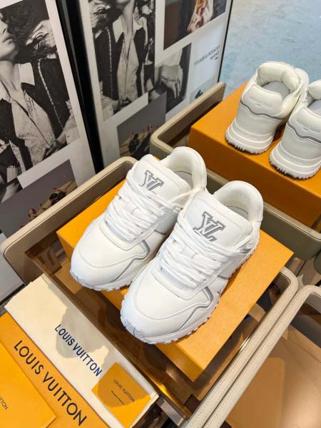 2025年10月22日入荷新作Louis Vuitton男女...