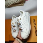 2025年10月22日入荷新作Louis Vuitton女性用35-42靴人気商品★/誕生日プレゼント/高品質/SL工場