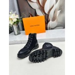 2025年10月22日入荷新作Louis Vuitton女性用35-42靴人気商品★/誕生日プレゼント/高品質/SL工場