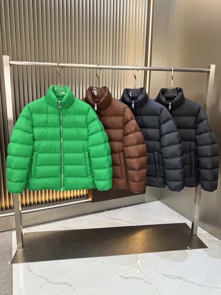 2025年10月22日秋冬入荷新作Gucci ダウンジャケッ...