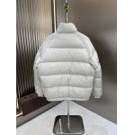 2025年10月22日秋冬入荷新作MONCLERダウンジャケット高品質 人気商品/DD工場