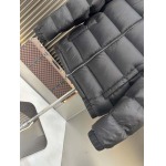 2025年10月22日秋冬入荷新作Pradaダウンジャケット高品質 人気商品/DD工場