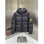 2025年10月22日秋冬入荷新作Fendiダウンジャケット高品質 人気商品/DD工場