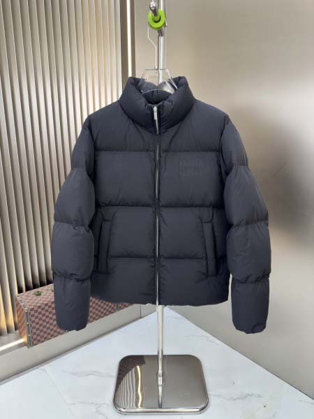 2025年10月22日秋冬入荷新作Miumiuダウンジャケッ...