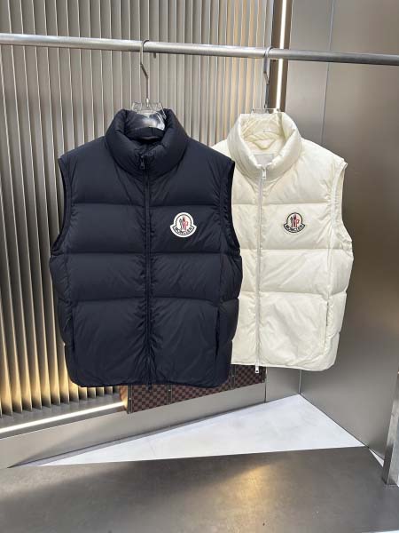 2025年10月22日秋冬入荷新作MONCLERダウンジャケ...