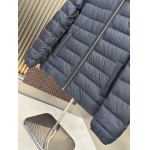 2025年10月22日秋冬入荷新作Pradaダウンジャケット高品質 人気商品/DD工場