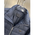 2025年10月22日秋冬入荷新作Pradaダウンジャケット高品質 人気商品/DD工場
