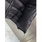 2025年10月22日秋冬入荷新作Pradaダウンジャケット高品質 人気商品/DD工場