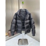 2025年10月22日秋冬入荷新作Pradaダウンジャケット高品質 人気商品/DD工場