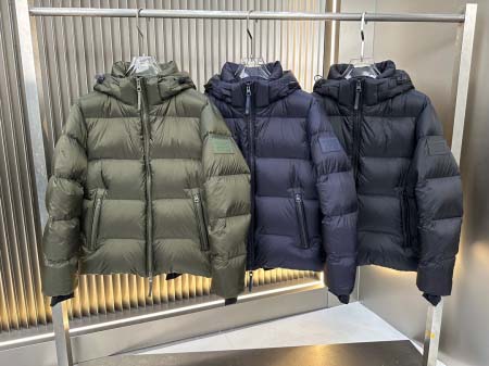 2025年10月23日秋冬入荷新作Burberryダウンジャ...