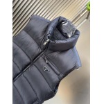2025年10月23日秋冬入荷新作Pradaダウンジャケット高品質 人気商品/DD工場