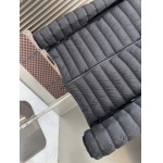 2025年10月23日秋冬入荷新作MONCLERダウンジャケット高品質 人気商品/DD工場