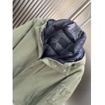 2025年10月23日秋冬入荷新作Pradaダウンジャケット高品質 人気商品/DD工場