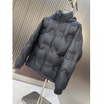 2025年10月23日秋冬入荷新作Louis Vuittonダウンジャケット高品質 人気商品/DD工場