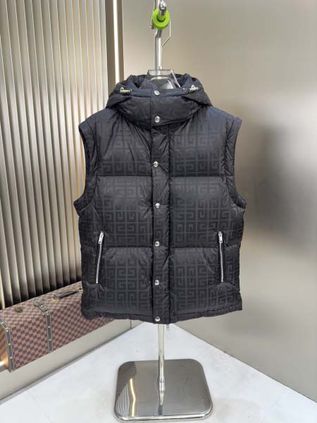 2025年10月23日秋冬入荷新作Fendiダウンジャケット...