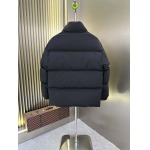 2025年10月23日秋冬入荷新作Pradaダウンジャケット高品質 人気商品/DD工場