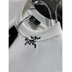 2025年10月26日入荷秋冬新作ARCTERYX半袖Tシャツ高級品/MP工場