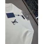 2025年10月26日入荷秋冬新作Louis Vuitton同じデザインで長袖や半袖も作れます高級品/MP工場