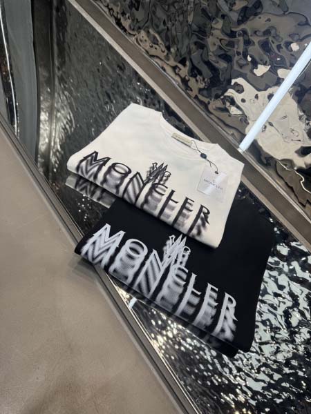 2025年10月26日入荷秋冬新作MONCLER半袖Tシャツ...