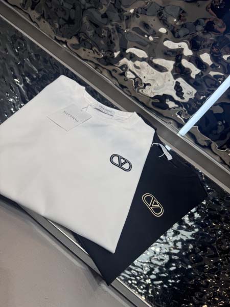 2025年10月26日入荷秋冬新作VALENTINO半袖Tシ...