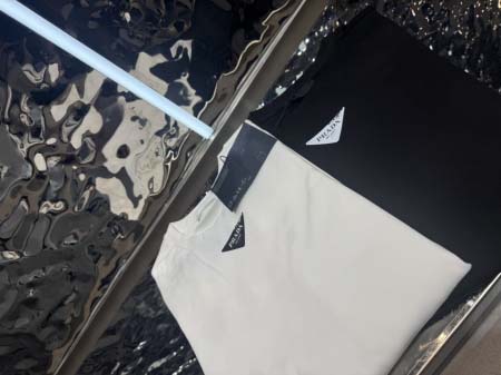 2025年10月26日入荷秋冬新作Prada長袖 Tシャツ高...