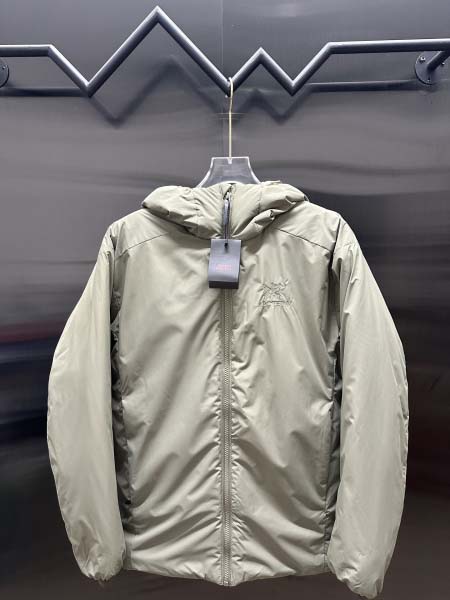 2025年10月28日秋冬新作ARCTERYX   ダウンジ...