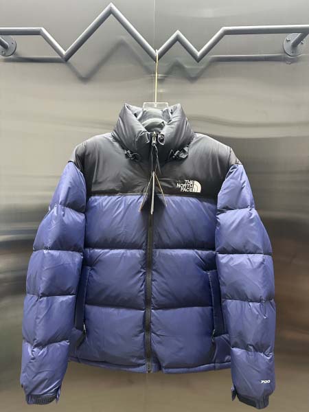 2025年10月28日秋冬新作THE NORTH FACEダ...