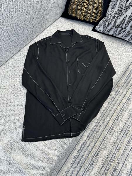 2025年10月30日秋冬新作Pradaシャツ高品質人気商品...