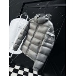 2025年10月30日秋冬新作Monclerダウンジャケット高品質人気商品/LDF工場