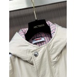 2025年10月30日秋冬新作Thom Browneジャケット高品質人気商品/LDF工場