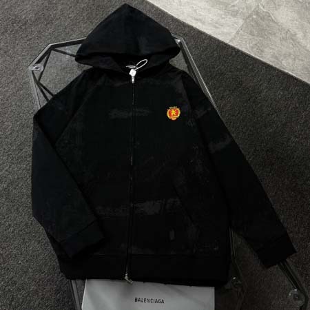 2025年10月31日秋冬新作Balenciagaスウェット...