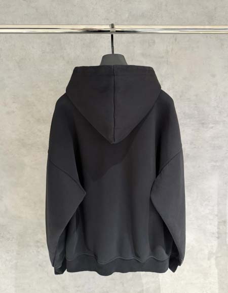 2025年11月3日秋冬新作VALENTINOパーカー高品質人気商品/LDF工場